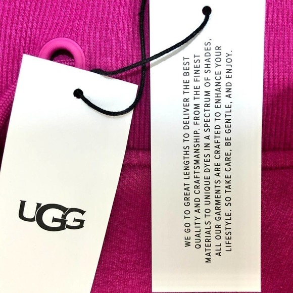 UGG Zahara Biker Shorts Pockets Elasticized Waistband Wild Violet XS NWT‎ - Picture 11 of 12